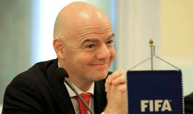 Infantino et la FIFA veulent réformer le mercato