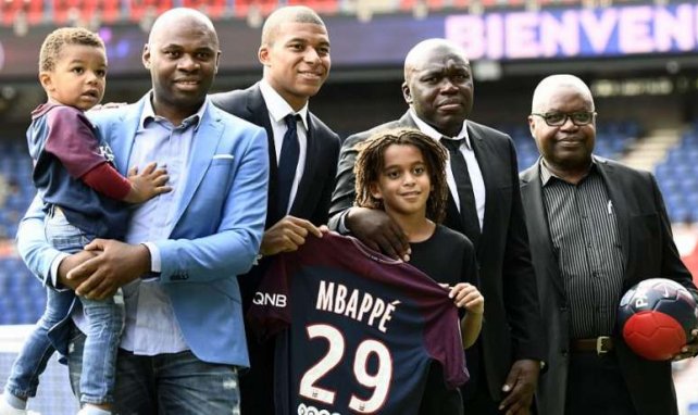 PSG Kylian Mbappé Lottin