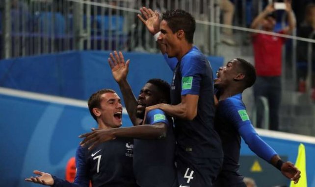 La joie des joueurs de l'Equipe de France après l'ouverture du score de Samuel Umtiti face à la Belg