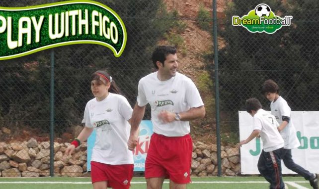 Leila a pu jouer au foot avec Luís Figo !