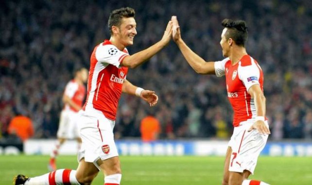 Les dossiers Ozil et Sanchez agitent Arsenal