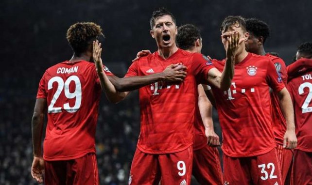 Les joueurs du Bayern Munich célèbrent le but de Robert Lewandowski contre Tottenham