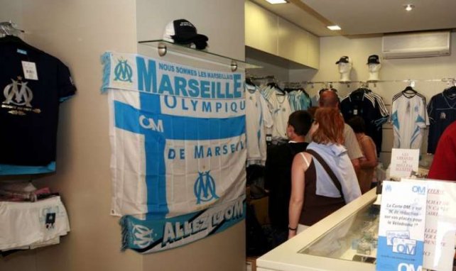 OM : Des produits dérivés du PSG en vente quelques minutes sur le site de  l'Olympique de Marseille
