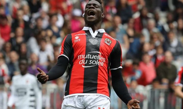 Mario Balotelli qui exulte après un but.