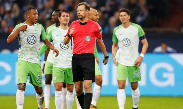 Markus Schmidt avait sifflé un penalty avec l'aide partiale de l'assistant vidéo lors de Schalke - W