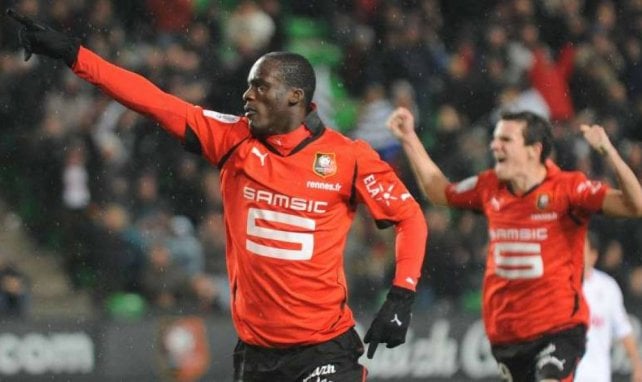 Stade Rennais FC Víctor Hugo Montaño Caicedo