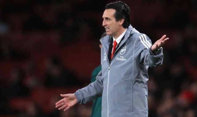 Arsenal : Unaï Emery cartonne Mesut Özil Arsenal : Unaï Emery cartonne Mesut Özil