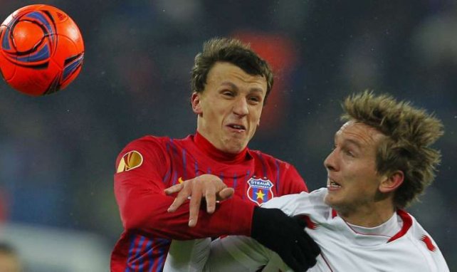 Olympique Lyonnais Vlad Iulian Chiricheș