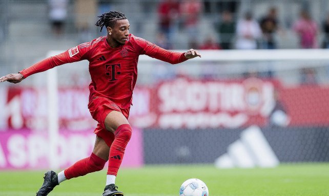 Michael Olise en action avec le Bayern. 