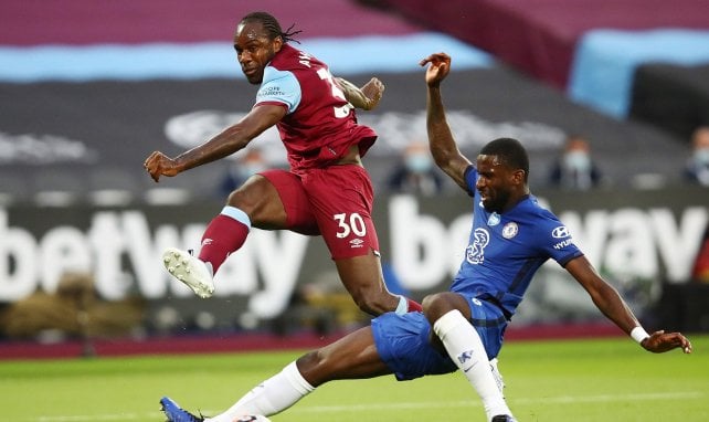 Michail Antonio face à Chelsea