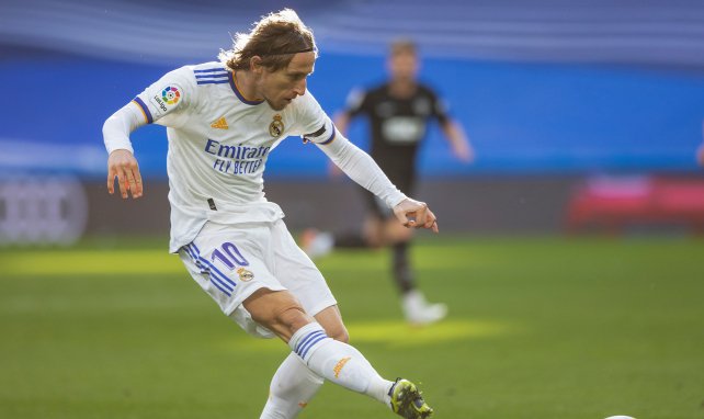 Luka Modric redonne de l'espoir au Real Madrid face à Elche !