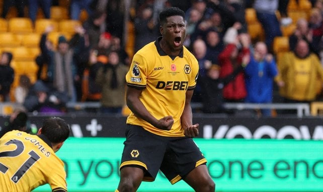 JT Foot Mercato : les clubs de Ligue 1 s’activent sur tous les fronts