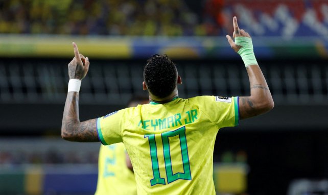 Neymar après avoir battu le record de Pelé