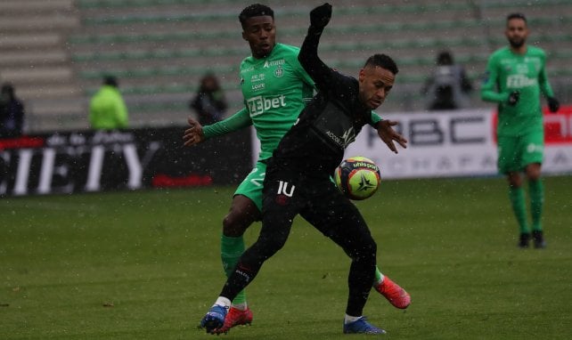 Neymar au duel face à Saint-Étienne