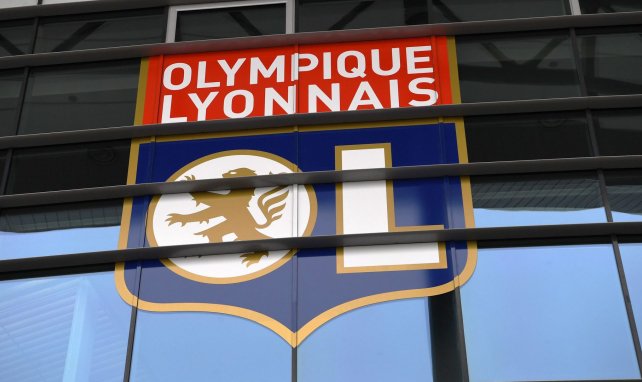 Le logo de l'OL au Groupama Stadium