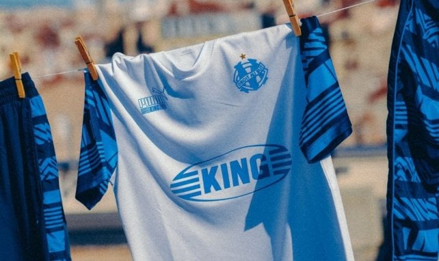Le maillot Football Héritage de l'OM et Puma