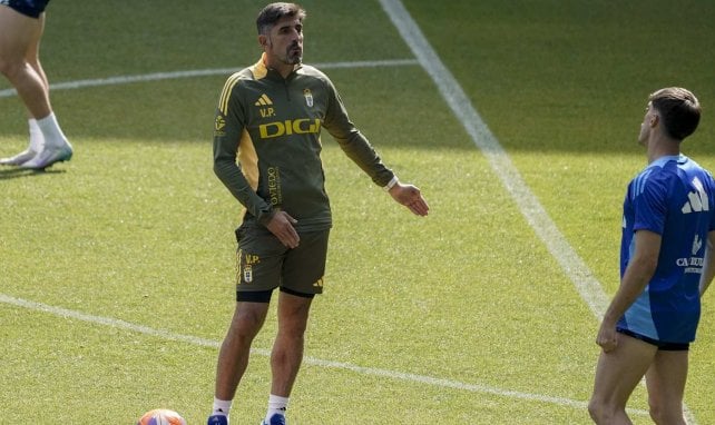 Veljko Paunović, entraîneur du Real Oviedo