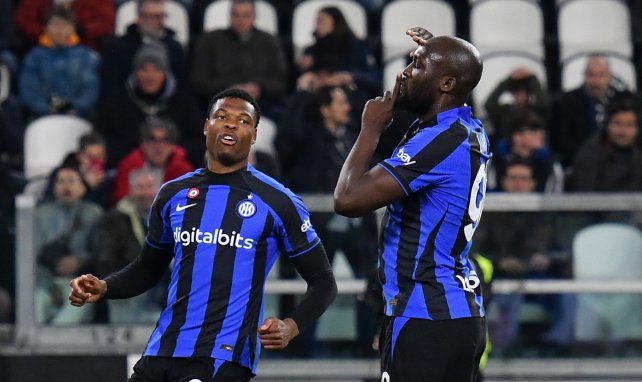 Romelu Lukaku célèbre son but avec l'Inter