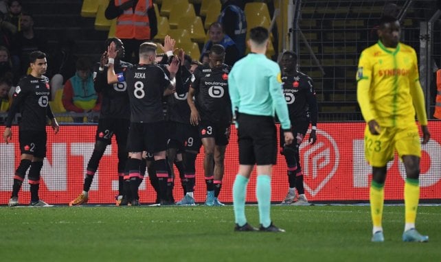 Les joueurs du LOSC célèbrent leur but face à Nantes