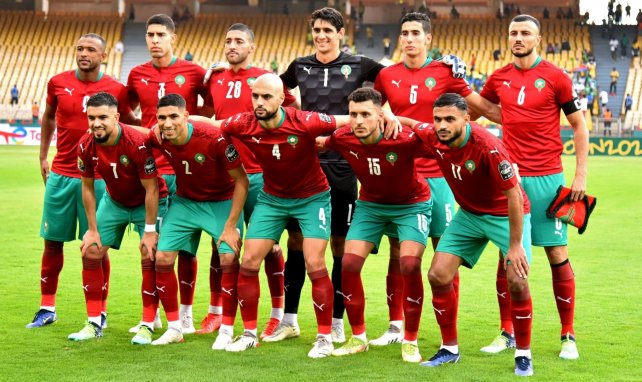Les joueurs du Maroc posent pour la photo officielle avant d'affronter l'Egypte
