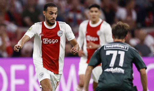 Noussair Mazraoui sous les couleurs de l'Ajax Amsterdam