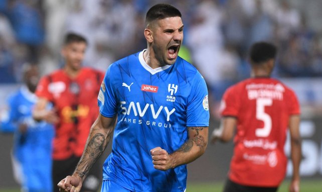 Aleksandar Mitrović sous les couleurs d'Al-Hilal