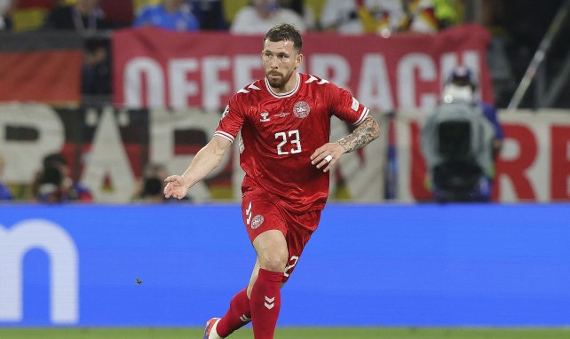 Pierre-Emile Højbjerg, avec le maillot du Danemark.