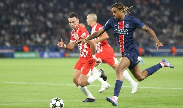 Bradley Barcola en action avec le PSG.