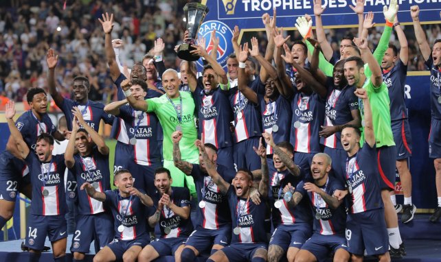 Le PSG célèbre sa victoire dans le Trophée des Champions