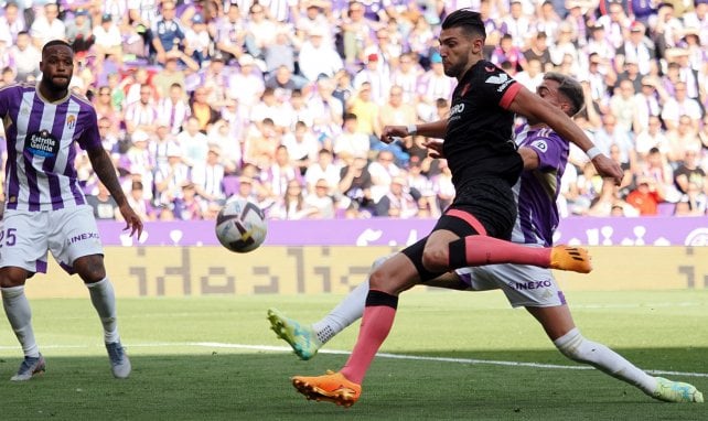 Rafa Mir en action avec le Séville FC. 