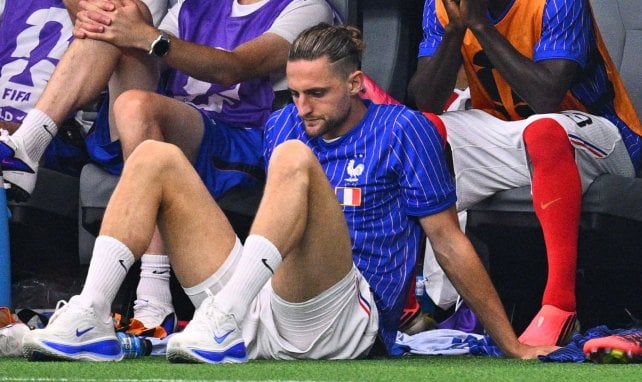 Équipe de France : les médias français se lâchent sur Didier Deschamps après la sortie prématurée d’Adrien Rabiot