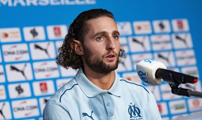 Adrien Rabiot lors de sa présentation à la presse