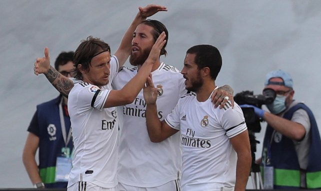 Luka Modric, Sergio Ramos et Eden Hazard célèbrent un but face à Eibar