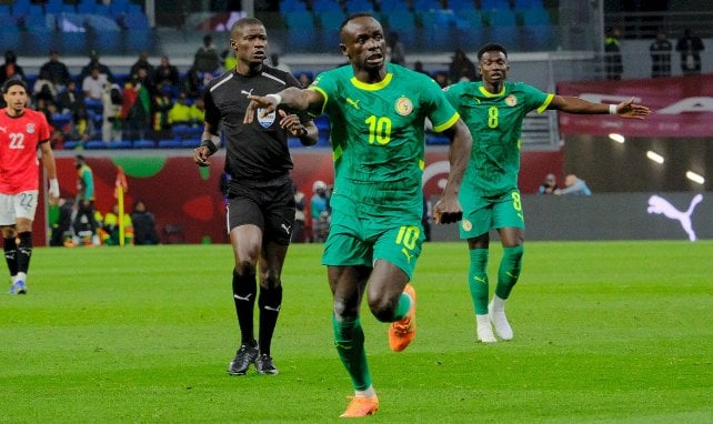 Quand les arbitres de la finale de la CAN 2025 remercient Sadio Mané