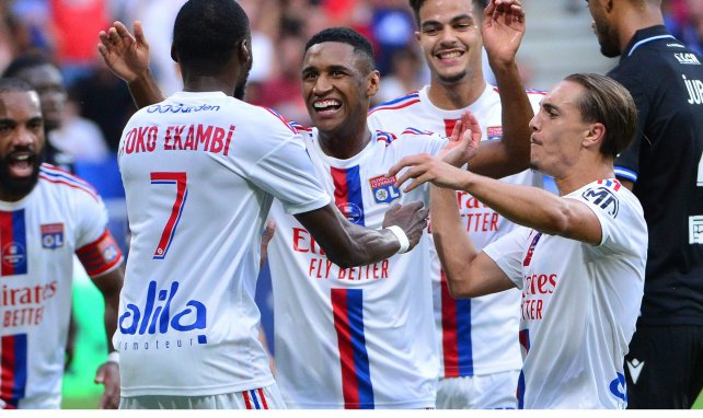 Toko Ekambi buteur avec l'OL.