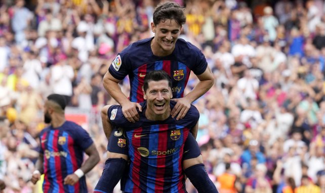 Lewandowski et Gavi célèbrent la victoire du FC Barcelone.