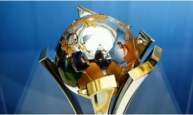 Le trophée de la Coupe du Monde des Clubs