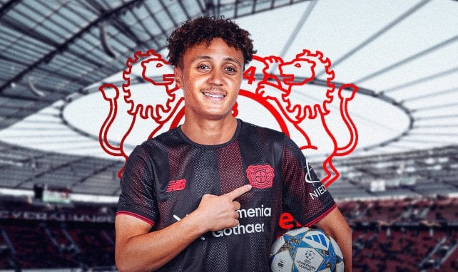 Eliesse Ben Seghir avec le Bayer Leverkusen
