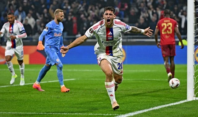 Martín Satriano, buteur avec l'OL