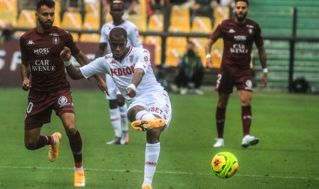 Djibril Sidibé avec l'AS Monaco contre le FC Metz