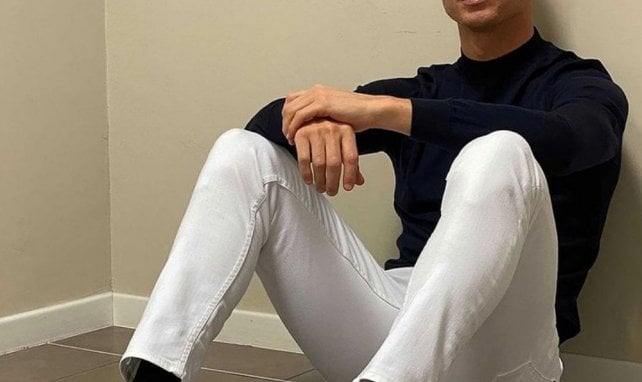 Cristiano Ronaldo avec sa paire de Nike Air Force personnalisée 