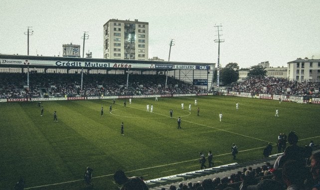 Stade Francis-Le Blé