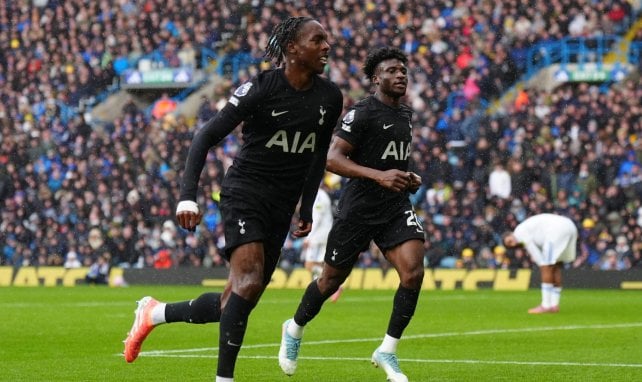 Mathys Tel, buteur avec Tottenham