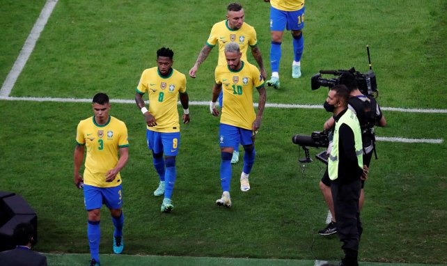 Thiago Silva et plusieurs joueurs brésiliens pendant la finale de Copa América