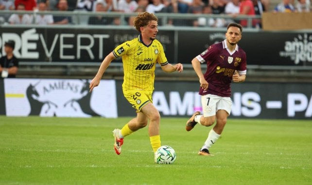 Tom Gomes en action avec Pau