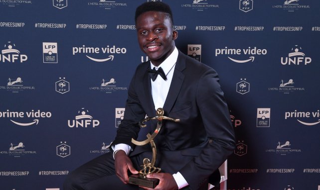 Bamba Dieng, Trophée UNFP du plus beau but de la saison 21/22 de Ligue 1 Uber Eats