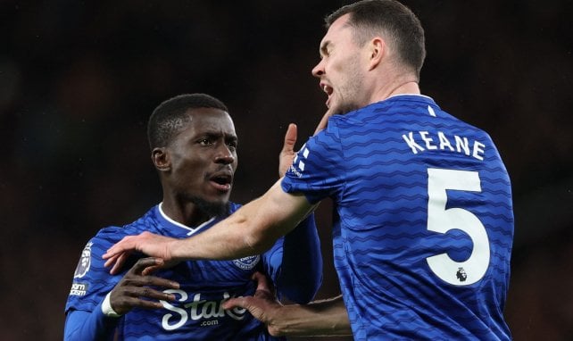 L’invraisemblable expulsion d’Idrissa Gueye choque l’Angleterre