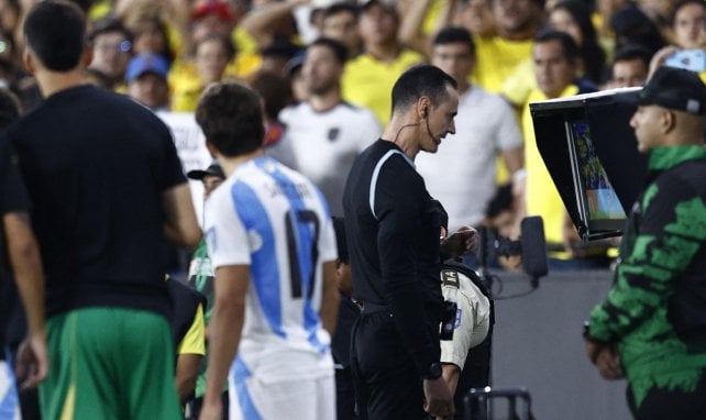La FIFA prépare une grande révolution à la VAR pour la Coupe du Monde