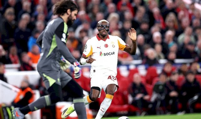 Arsenal passe à l’offensive pour Victor Osimhen !