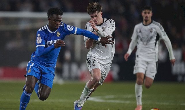 JT Foot Mercato : la crise au Real fait plaisir au Barça